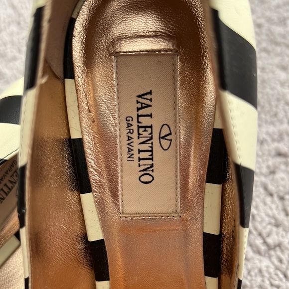 Valentino Shoes - Black and White like New - 36 - Picture 3 of 5